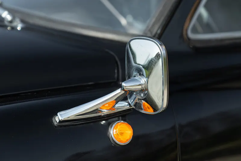 Dodge V-EIGHT 11