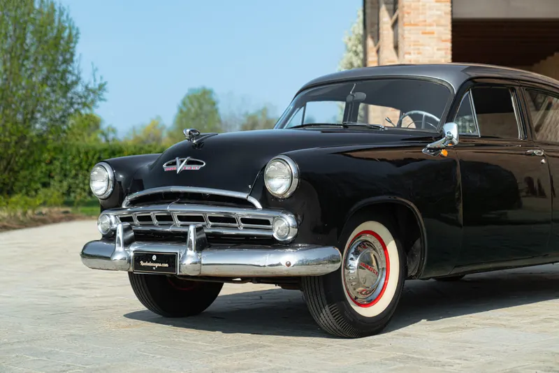 Dodge V-EIGHT 19