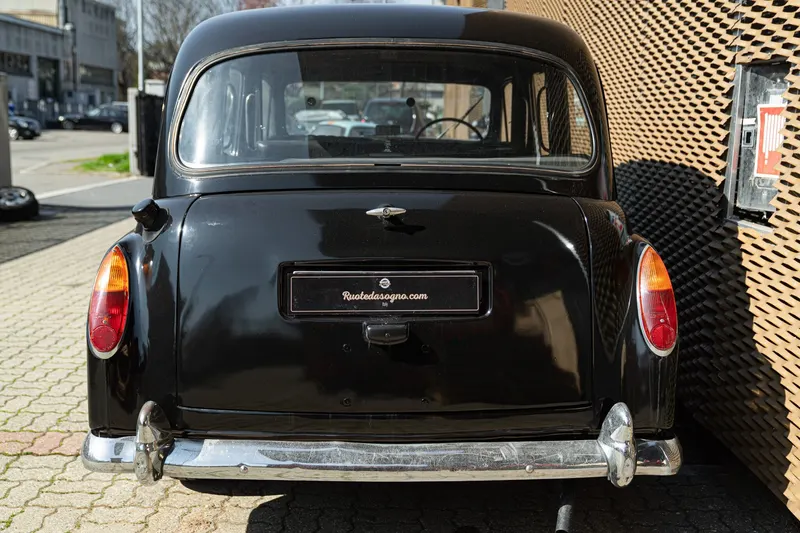 FX4 “LONDON TAXI” 6