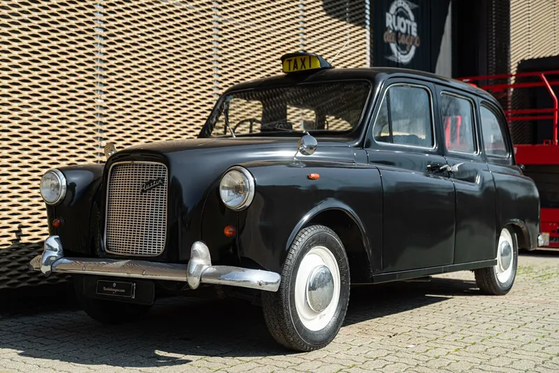 FX4 “LONDON TAXI” 36
