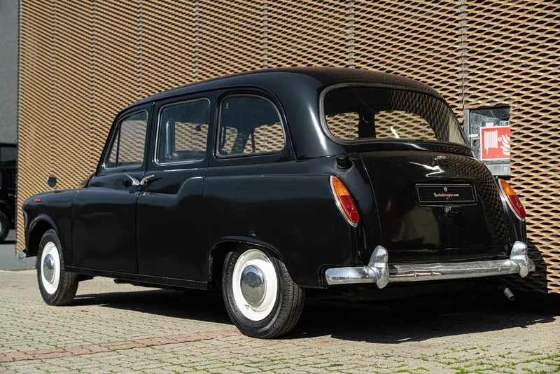FX4 “LONDON TAXI” 5