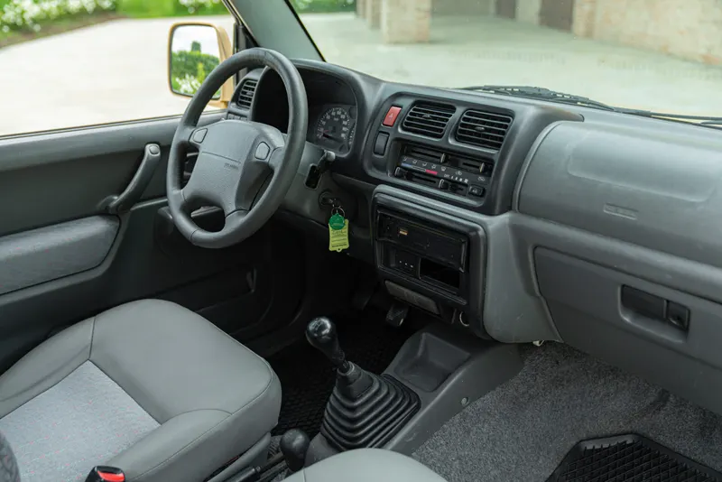 JIMNY CABRIOLET 24