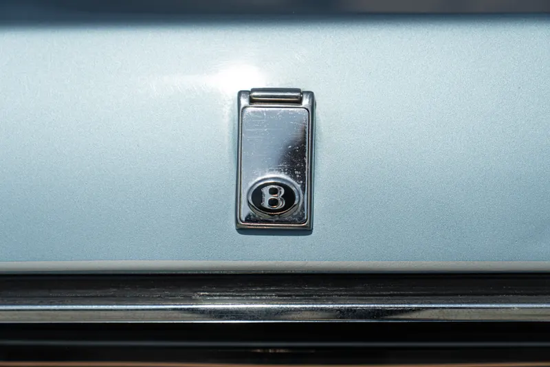 Bentley MULSANNE 12