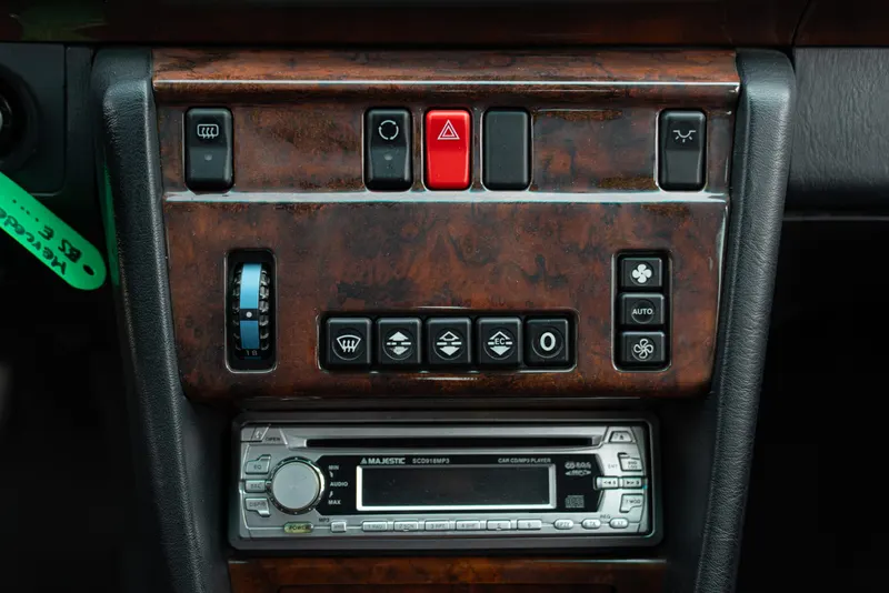 Mercedes-Benz 320 E 36