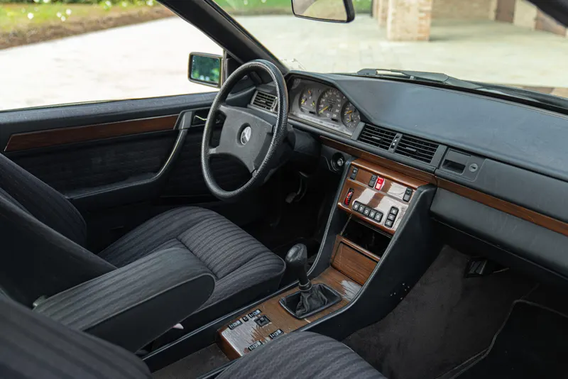 Mercedes-Benz CE 200 COUPE’ 24