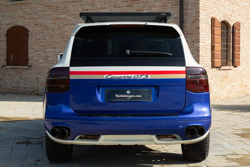 Porsche CAYENNE S LIVREA ROTHMANS 8