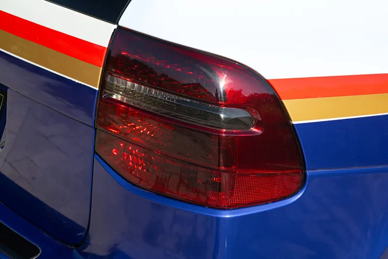 Porsche CAYENNE S LIVREA ROTHMANS 15
