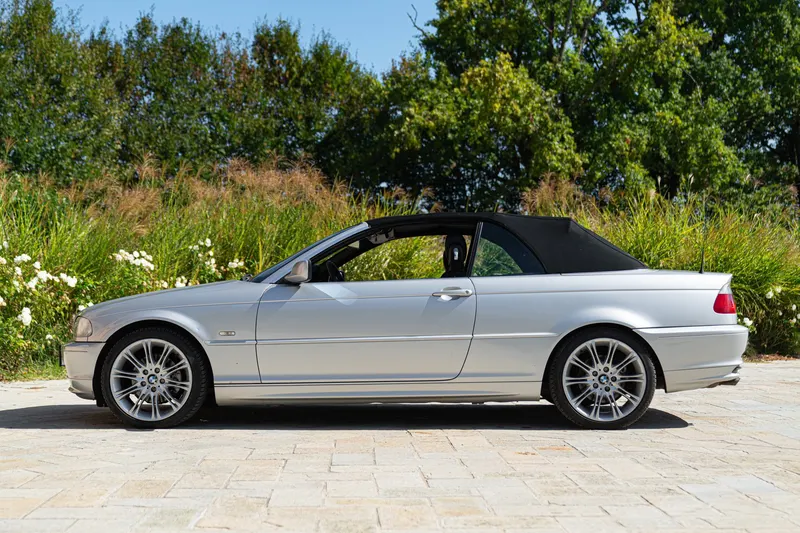 BMW 320 Ci 8