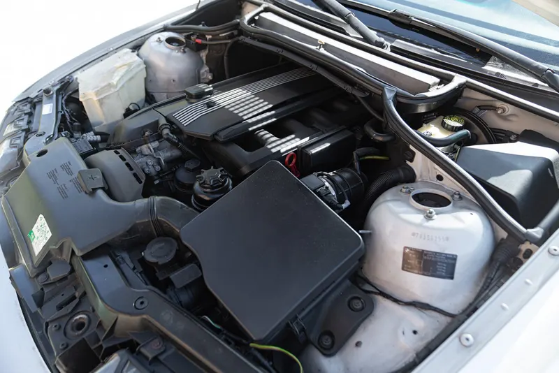 BMW 320 Ci 54