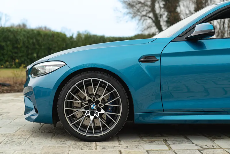 BMW M2 COMPETITION 21