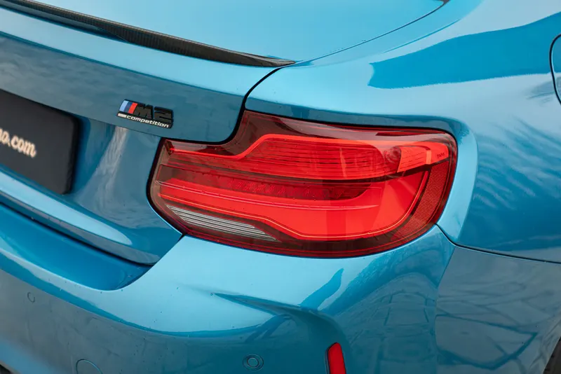 BMW M2 COMPETITION 10