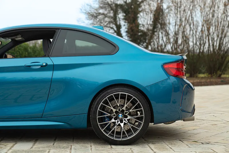 BMW M2 COMPETITION 22