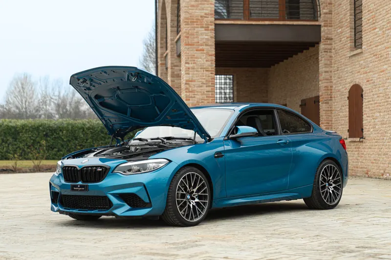 BMW M2 COMPETITION 64