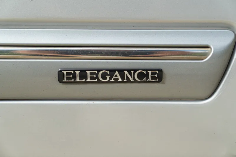 Mercedes-Benz E430 V8 9