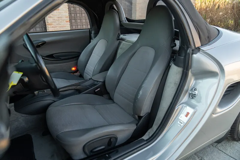 Porsche BOXSTER 986 TIPTRONIC 33