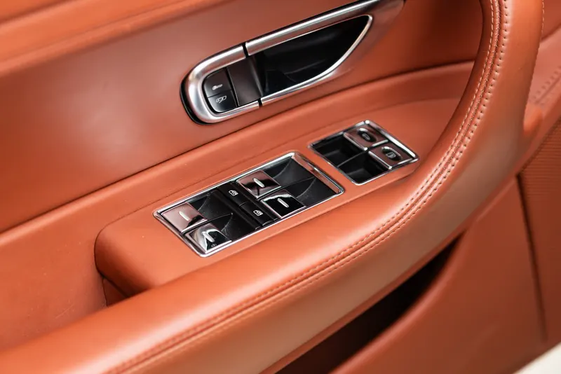 Bentley CONTINENTAL GT 30