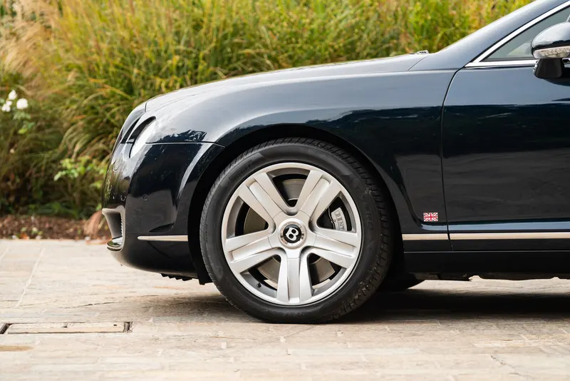Bentley CONTINENTAL GT 9
