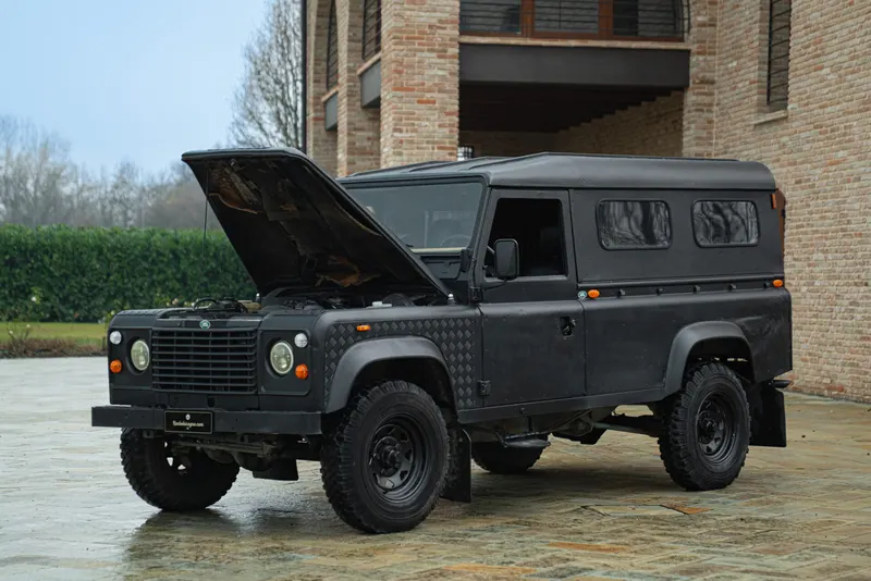DEFENDER 48