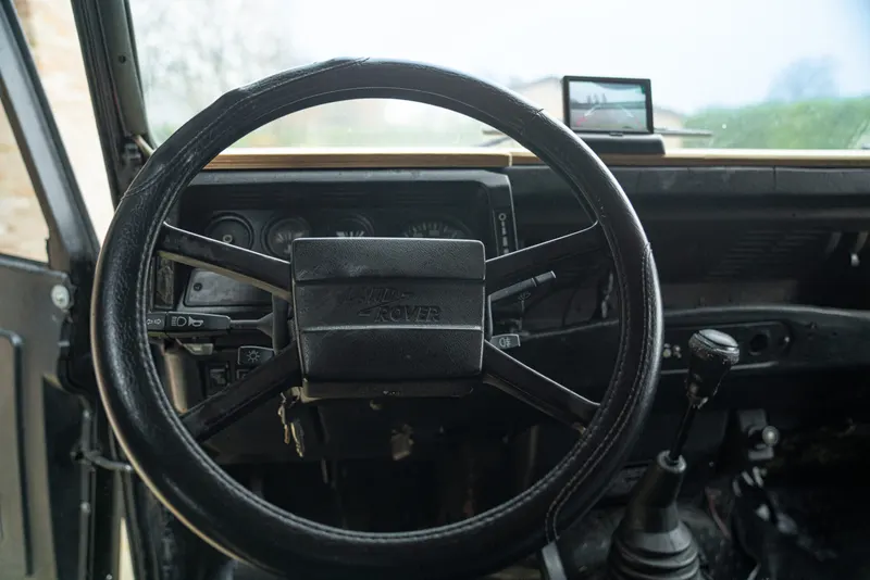 DEFENDER 44