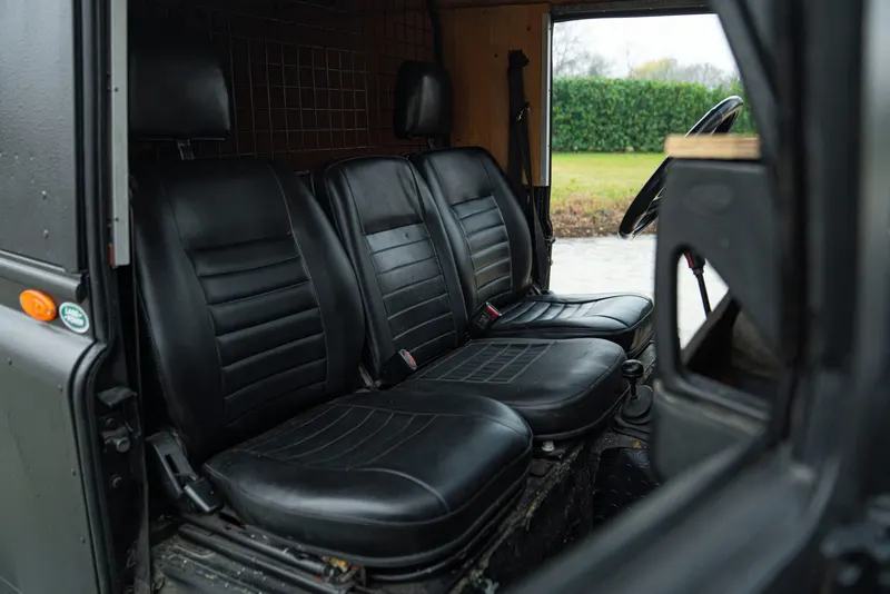 DEFENDER 30
