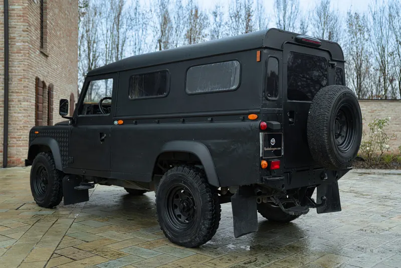 DEFENDER 6