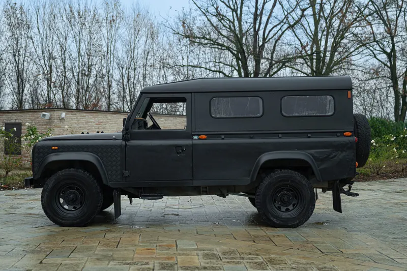 DEFENDER 4