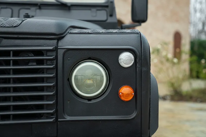 DEFENDER 13