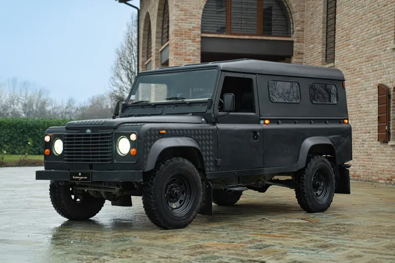 DEFENDER 56