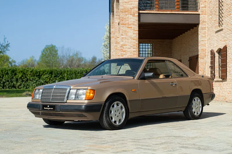 Mercedes-Benz 300 CE 47