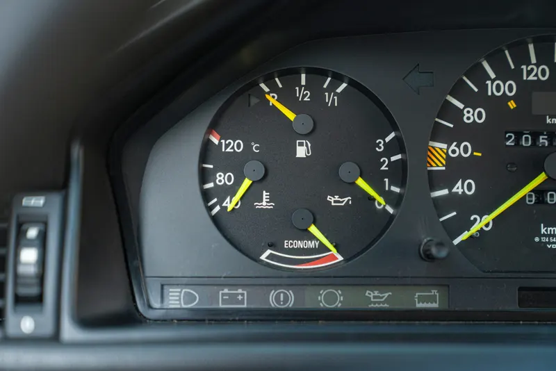 Mercedes-Benz 300 CE 40