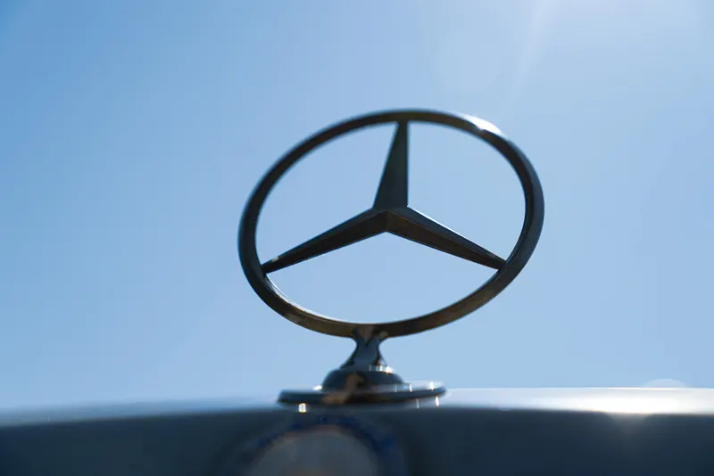 Mercedes-Benz 300 CE 19
