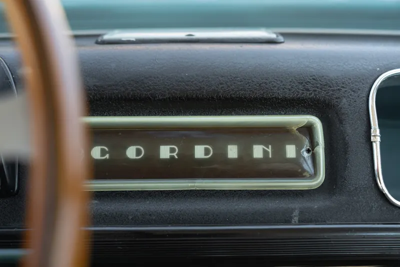 Renault DAUPHINE GORDINI 38