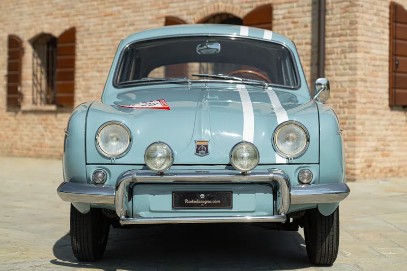 Renault DAUPHINE GORDINI 3