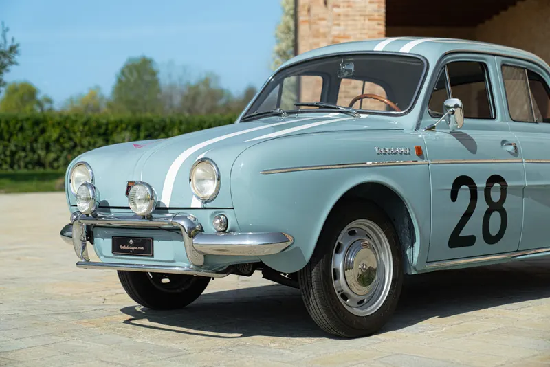 Renault DAUPHINE GORDINI 26