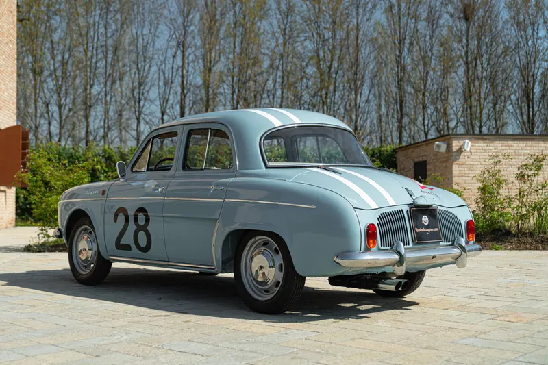 Renault DAUPHINE GORDINI 7