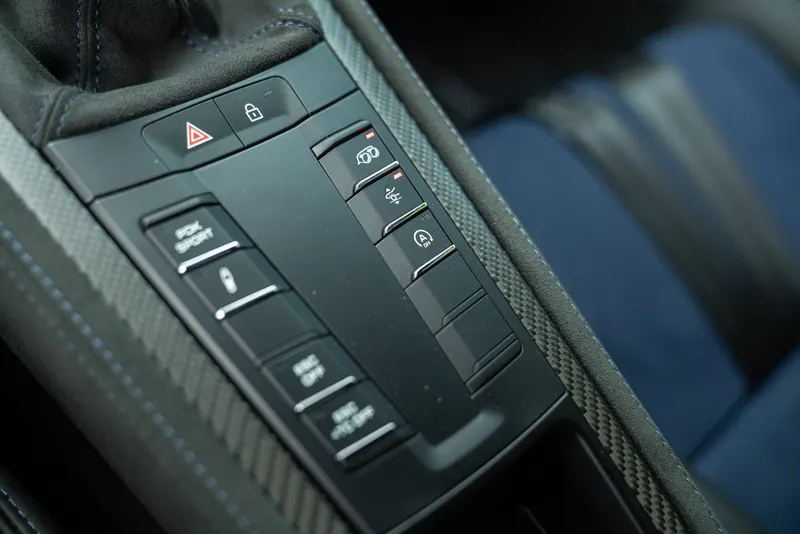 Porsche 718 CAYMAN GT4 RS “weissach” 93