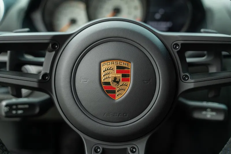 Porsche 718 CAYMAN GT4 RS “weissach” 91