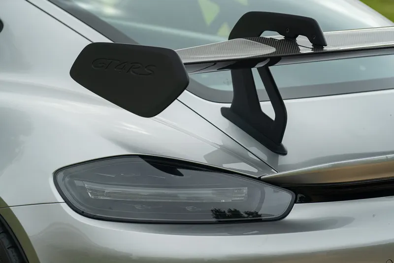 Porsche 718 CAYMAN GT4 RS “weissach” 43