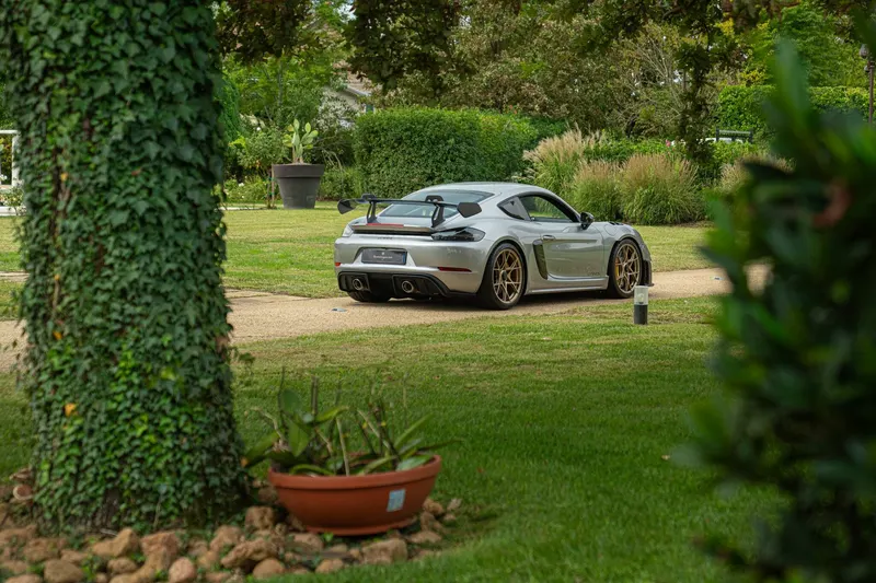 Porsche 718 CAYMAN GT4 RS “weissach” 31