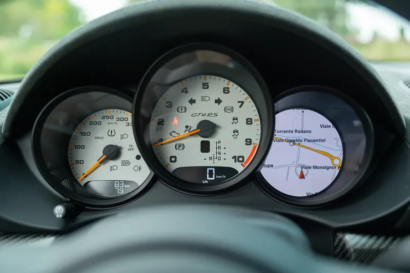 Porsche 718 CAYMAN GT4 RS “weissach” 97