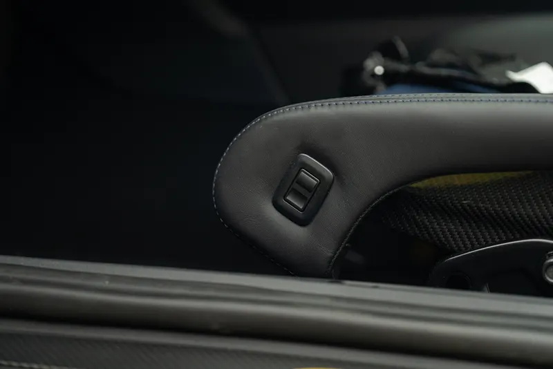 Porsche 718 CAYMAN GT4 RS “weissach” 14