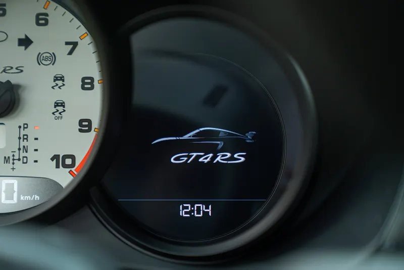 Porsche 718 CAYMAN GT4 RS “weissach” 104
