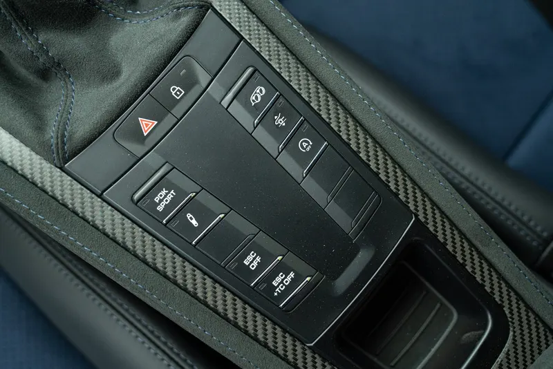 Porsche 718 CAYMAN GT4 RS “weissach” 86