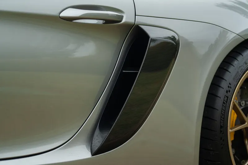 Porsche 718 CAYMAN GT4 RS “weissach” 55