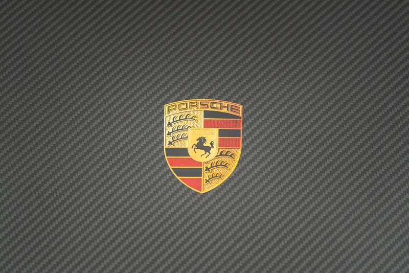 Porsche 718 CAYMAN GT4 RS “weissach” 64