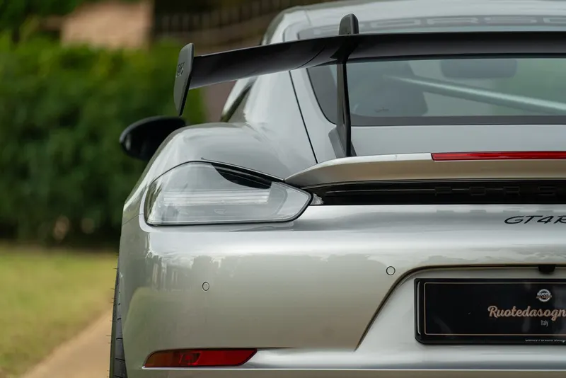 Porsche 718 CAYMAN GT4 RS “weissach” 34
