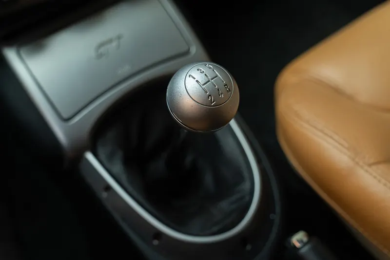 Alfa Romeo GT COUPE’ JTS “DISTINCTIVE EDITION” 35