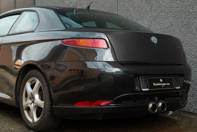 Alfa Romeo GT COUPE’ JTS “DISTINCTIVE EDITION” 38