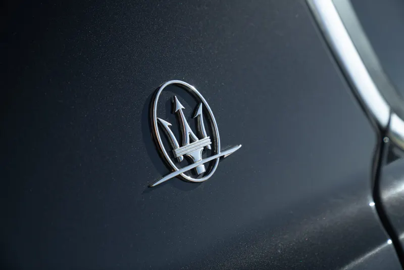 Maserati QUATTROPORTE 12