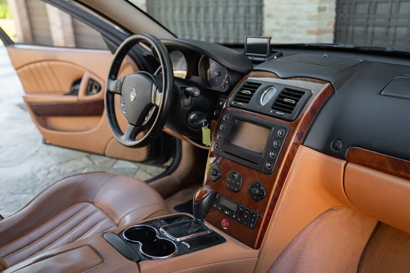 Maserati QUATTROPORTE 25